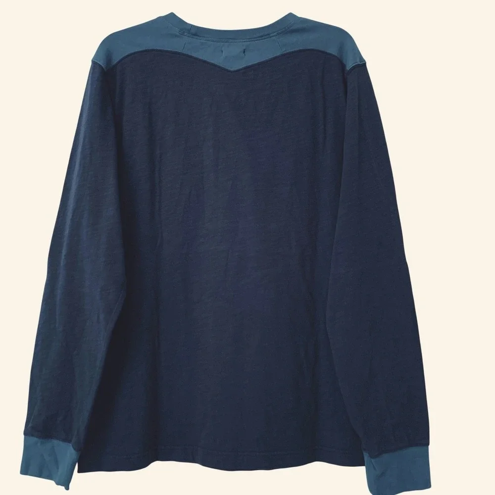 J. Peterman Long Sleeve T-Shirt Men L Blue Two-Tone V-Yoke Crew Neck 100% Cotton